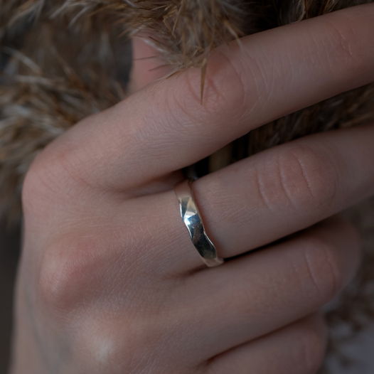 Серебряное кольцо волна 3.5 мм