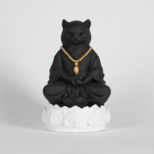 Статуэтка ручной работы из камня Чёрный Кот Шейх с золотой атрибутикой
