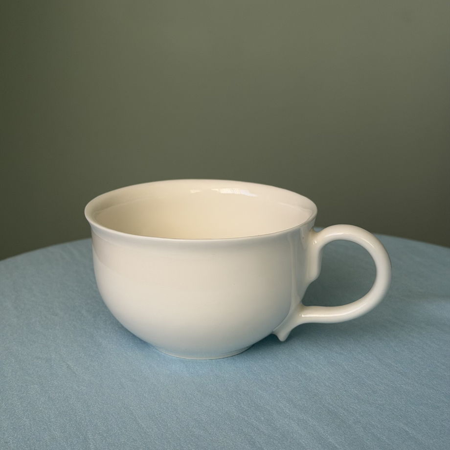 Чашка ручной работы из китайского фарфора белая