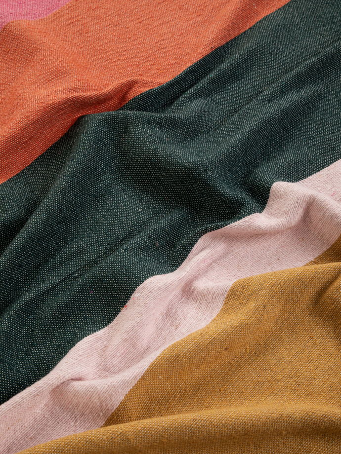 Марокканский плед с помпонами Nomad Chic "Lolli"