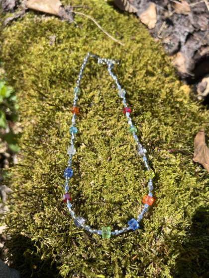 Чокер из гематита с вставками из стекла