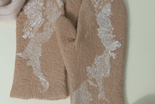 Варежки женские валяные из натуральной овечьей шерсти