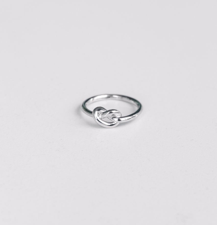 Серебряное кольцо Узелок любви "Knot love"