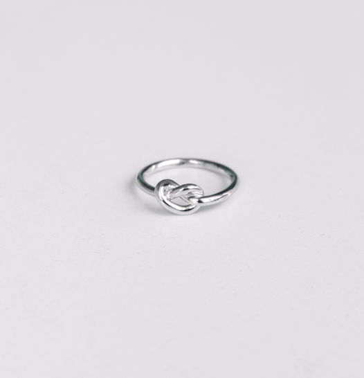 Серебряное кольцо Узелок любви "Knot love"