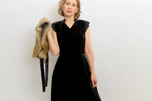 Шелковое платье миди с ручной отделкой