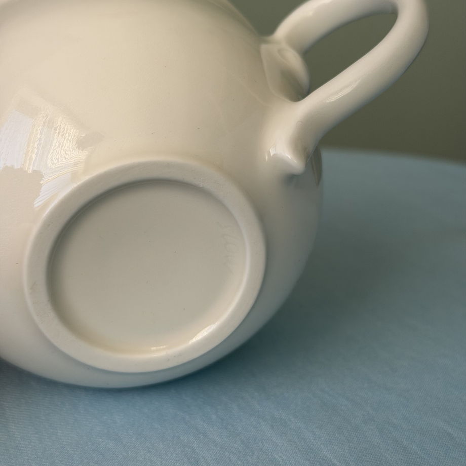 Чашка ручной работы из китайского фарфора белая