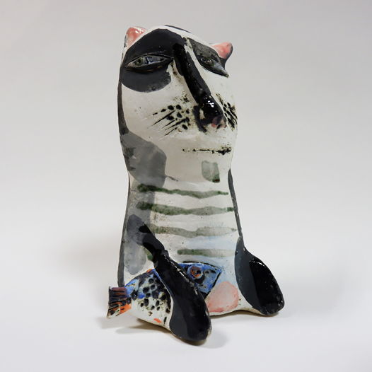 Керамическая скульптура "Котик с рыбкой"