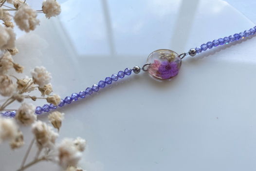 Цветочное ожерелье из эпоксидной смолы ручной работы