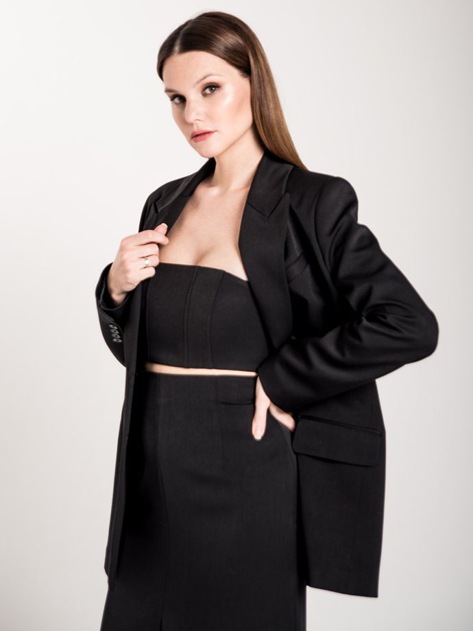 Двубортный прямой жакет