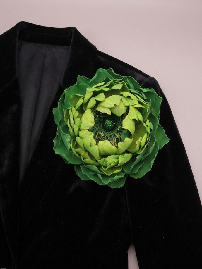 Большая брошь-пион в травяных оттенках из фоамирана