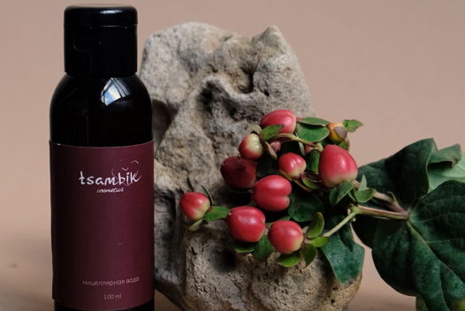 мицеллярная вода с экстрактом ромашки, конопли и фукуса