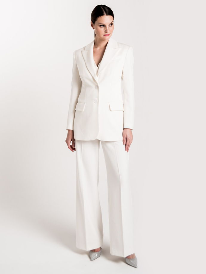 Приталенный жакет из костюмной вискозы