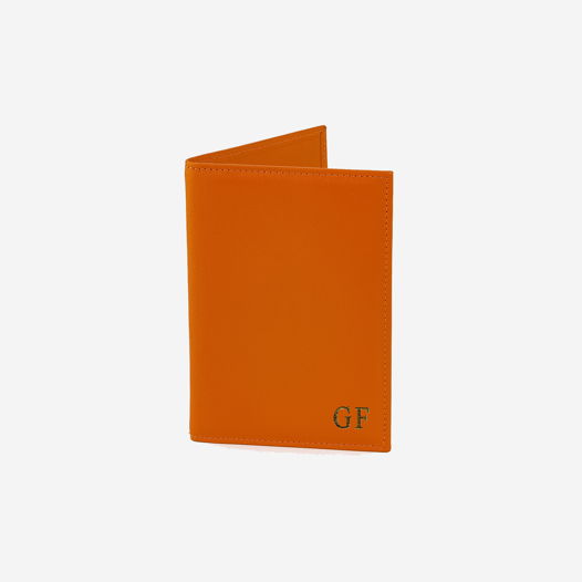 Обложка для паспорта оранжевого цвета с персонализацией