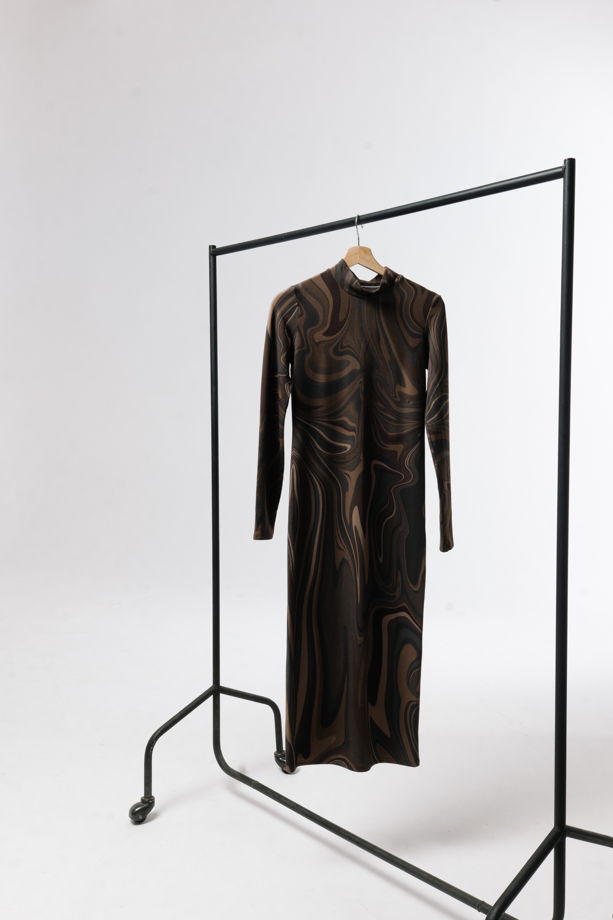 Длинное платье с рукавом brown