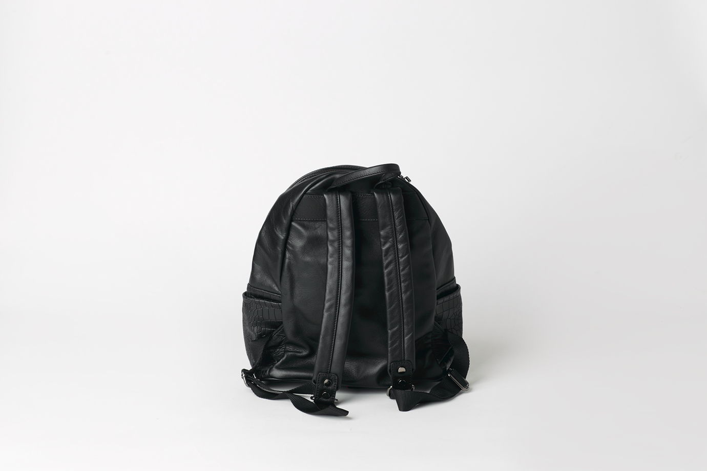 Черный кожаный рюкзак на подкладке - LACERTA - real leather backpack. В наличии в Москве