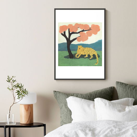 Постер с леопардом "В тени персикового дерева", 50х70 см