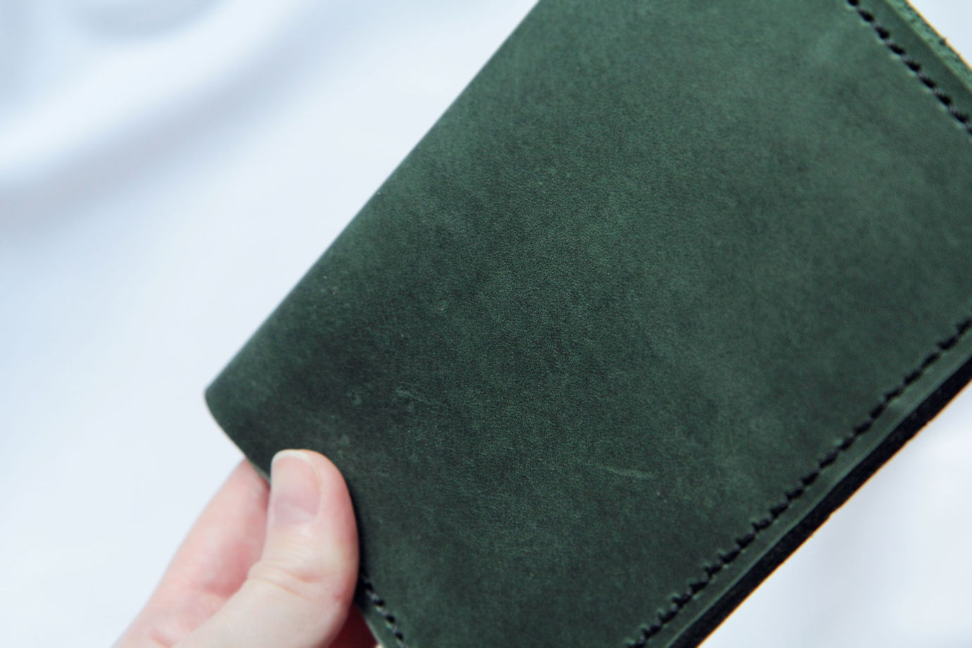 Зеленое портмоне из мягкой натуральной кожи ручной работы Wild Village