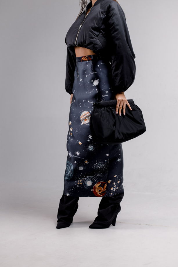 Костюм YNT топ с массивным плечом и юбка карандаш из лимитированной ткани Valentin (перламутровый подклад)