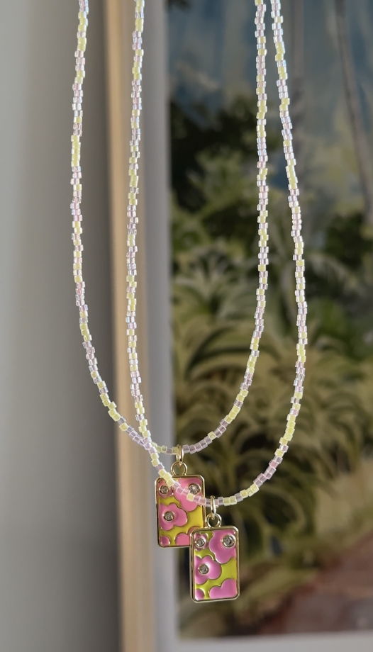 Колье PINK LEI с японским бисером