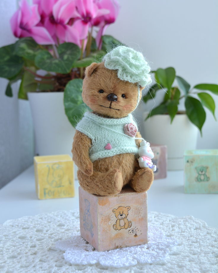 Тедди мишка цветочек