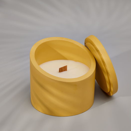 Свеча в желтом гипсе "Молоко и мёд", 200 мл