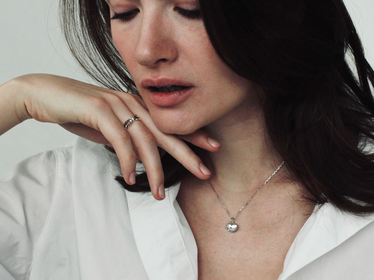 Подвеска на цепочке Spike heart