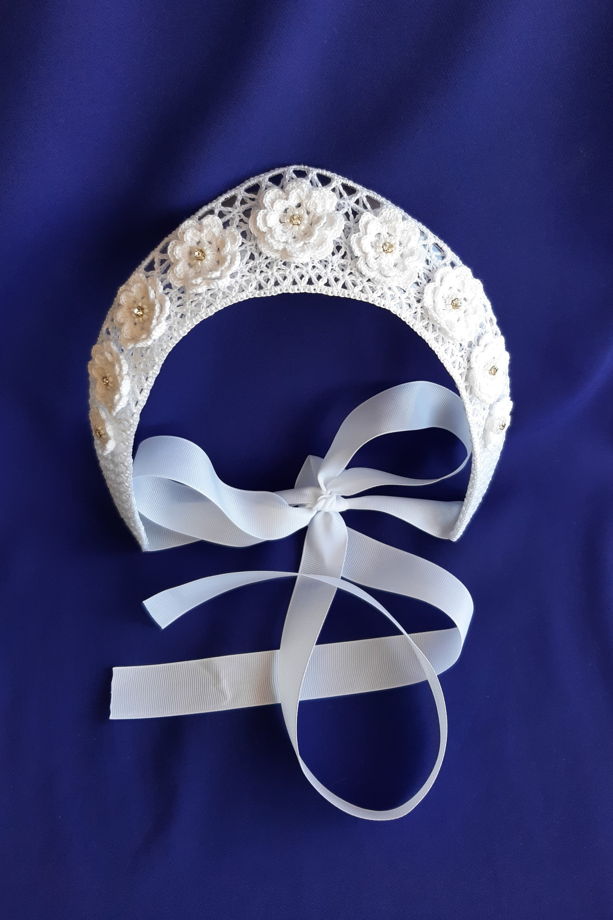 Кокошник ажурный вязаный крючком белый