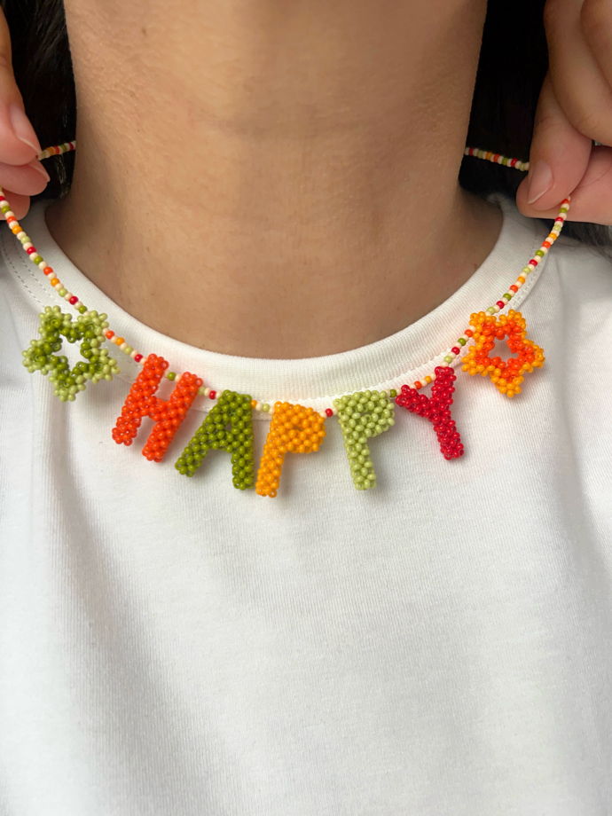 Бусы из бисера «Happy»