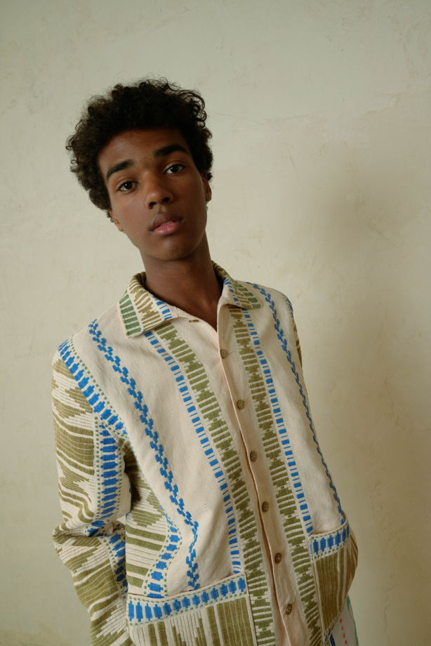 Рубашка с Двухцветной Вышивкой/Two Colors Long Sleeve Shirt