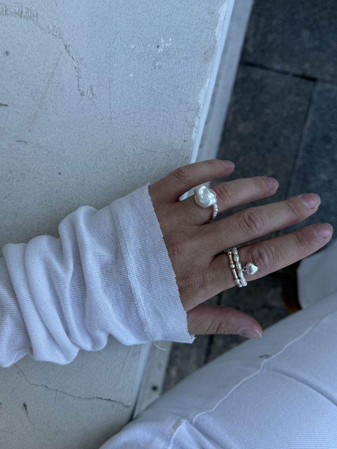 Кольцо из серебряных Шариков с подвесом сердце