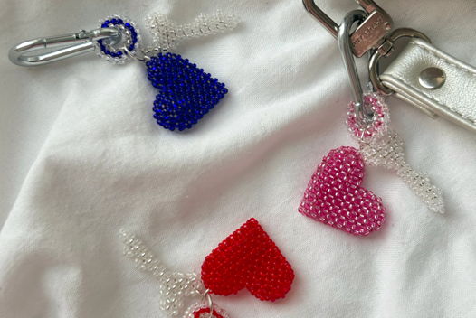 Брелок из бисера «Сердце и ключ»