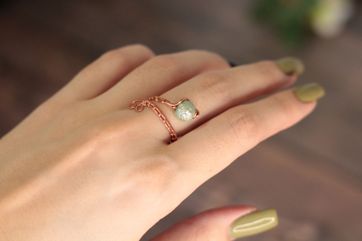 Медное кольцо с ювелирным стеклом