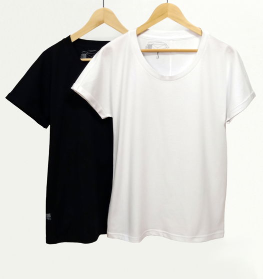 Мужские базовые футболки с цельнокроеным рукавом : черные и белые.