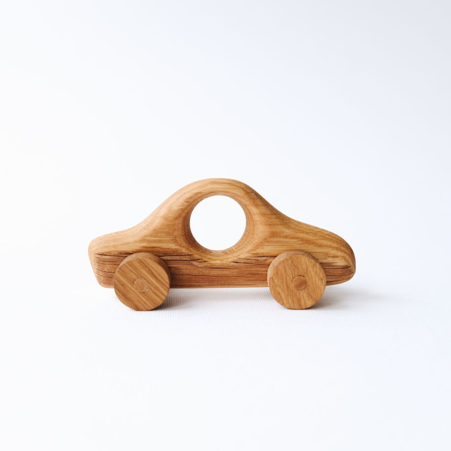 Деревянная игрушка Машина с окошком