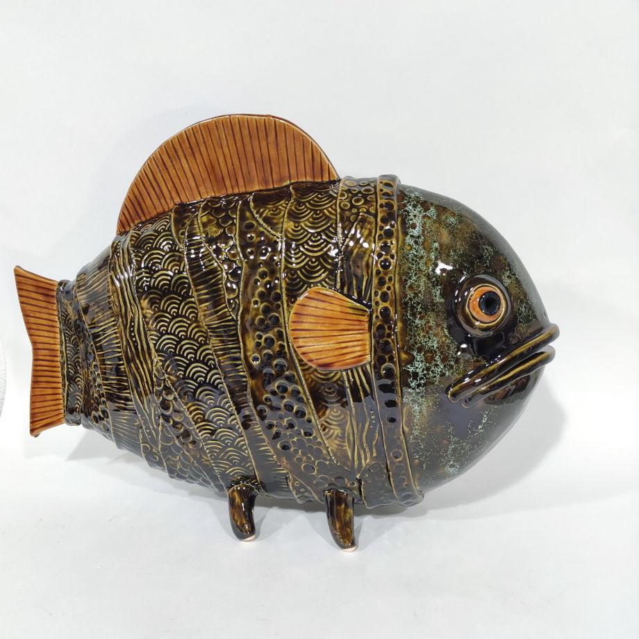 Керамическая скульптура  "Рыб соседних Болот"