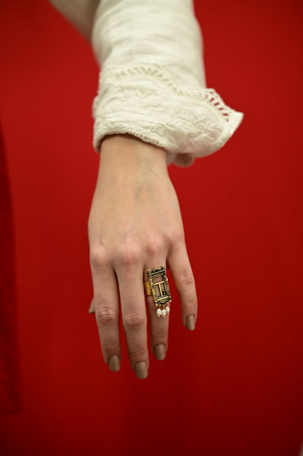 Кольцо "Оконце" в бронзе