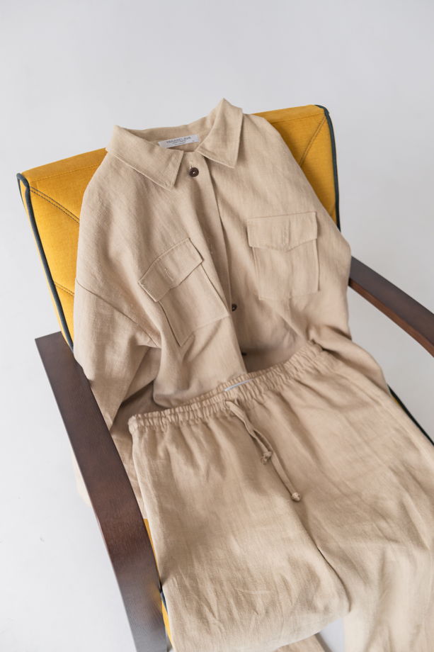 Рубашка  женская оверсайз, свободного кроя, с карманами из натуральной крапивы, комфортная в движении  и подходящая под любой образ.