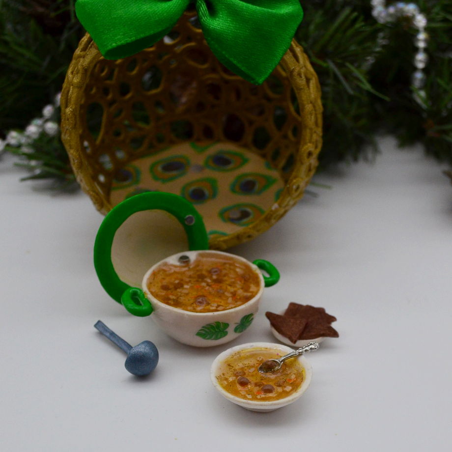 Ажурный шар "Суп с фрикадельками" на магнитах (8 см, золотой)