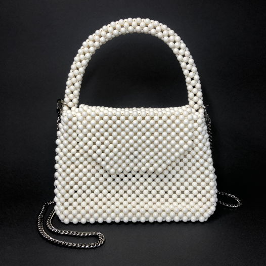 Белая сумка “Classic” из матовых бусин