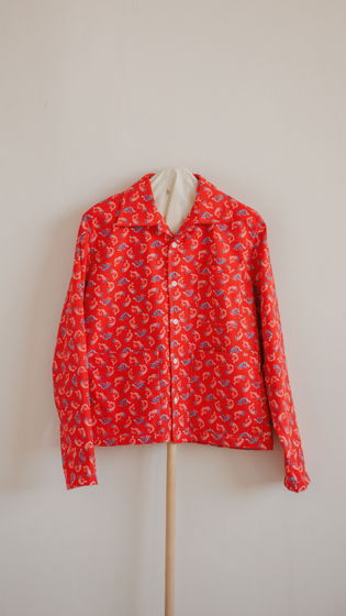 Красная Рубашка с Колпаками/Red Head Cap Long Sleeve Shirt