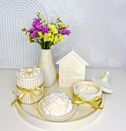 Набор с вазой и свечами с ароматом "Бурбонская ваниль"
