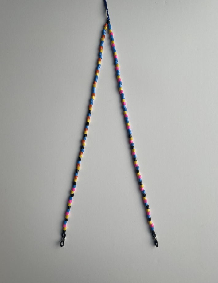 Холдер подвеска для очков из разноцветного пластикового бисера