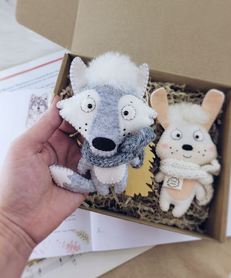 Набор ёлочных игрушек ручной работы Лесные малыши: волчонок и зайчонок