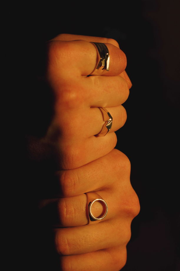 Минималистичное кольцо Frank