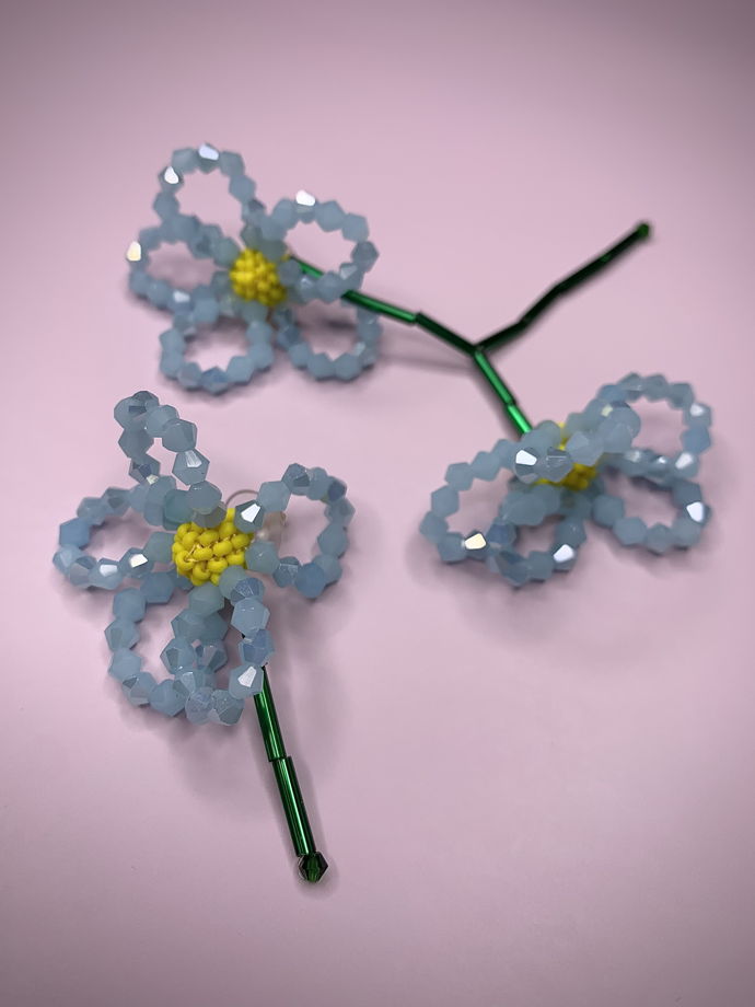 Серьги цветы из биконусов