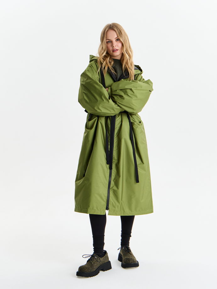 Плащ с рыбой