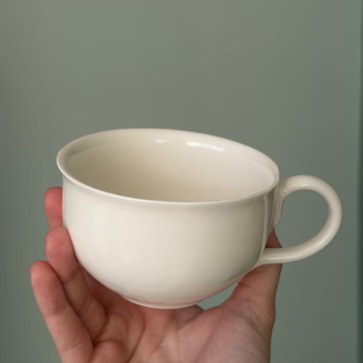Чашка ручной работы из китайского фарфора белая