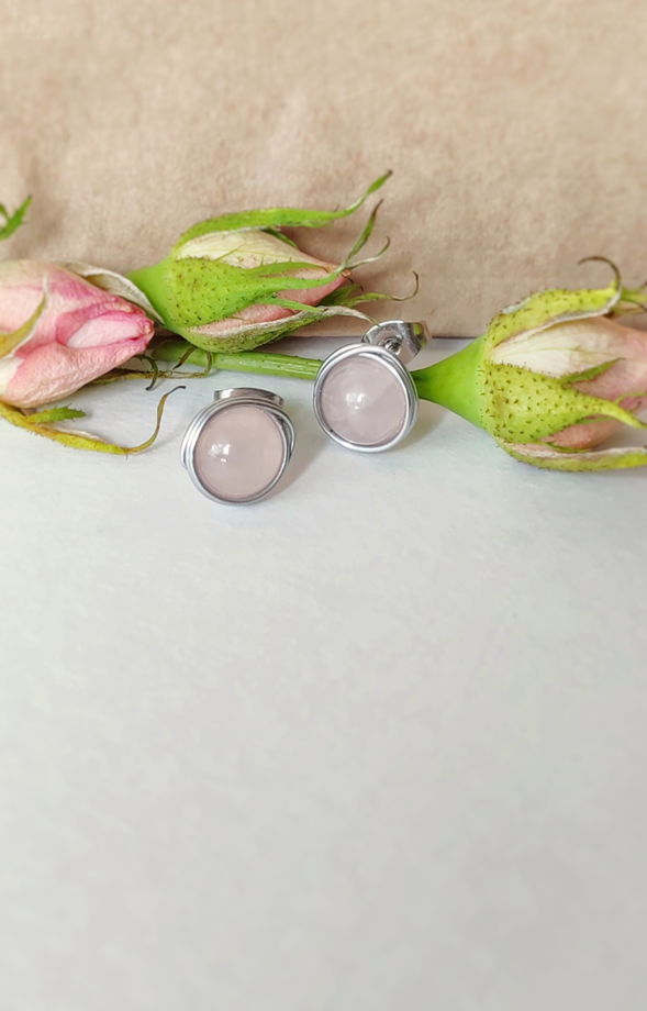 Серьги - пуссеты с розовым кварцем