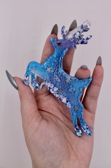 Елочная игрушка "Космический олень" голубой