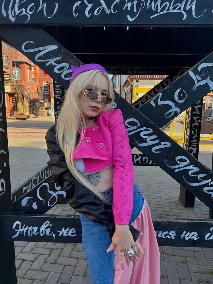 Укороченный жакет-болеро «Barbie Rebel» апсайкл